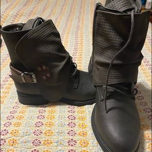 Women’s boots